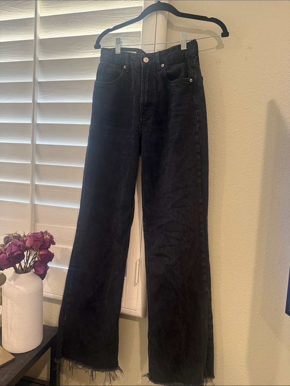 Zara Black High-Waist Wide-Leg Jeans